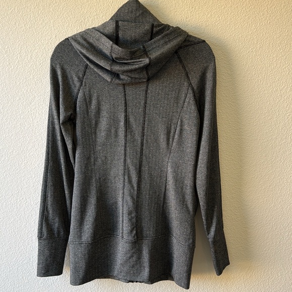 Mondetta Gray Black Herringbone Long   Running Workout Hood Jacket Small EUC - Picture 8 of 8